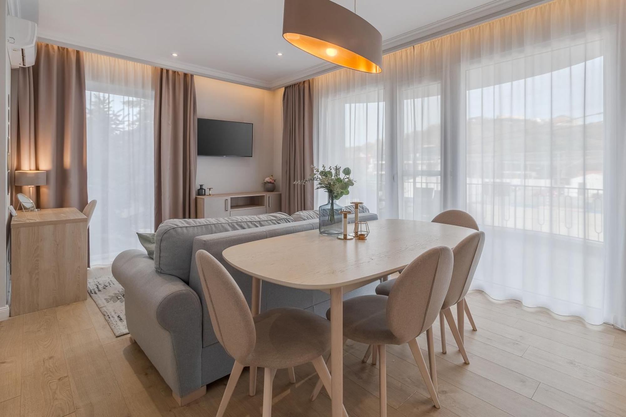 Dozsa Residence Oradea Exteriör bild